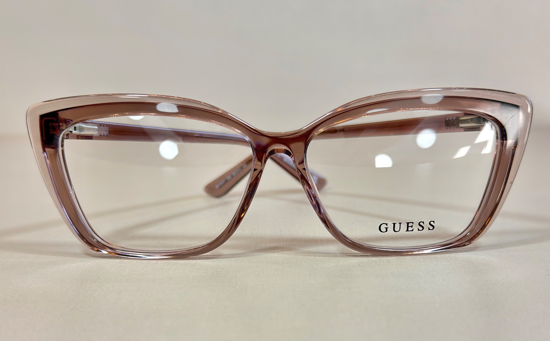 GU2977 · GUESS