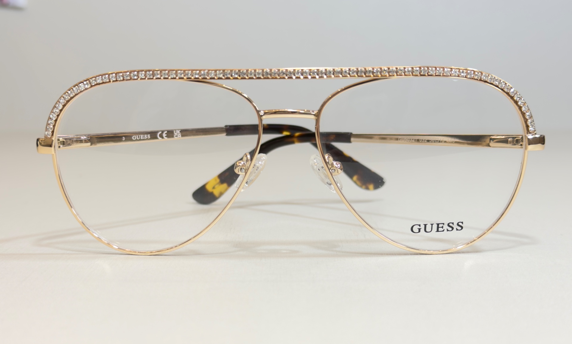 GU50321 · GUESS