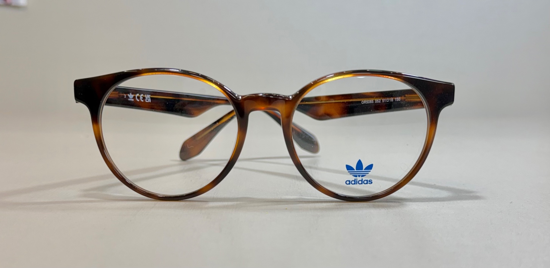 OR5085 · Adidas